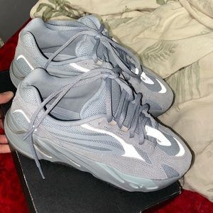 HOSPITAL BLUE YEEZY BRAND NEW